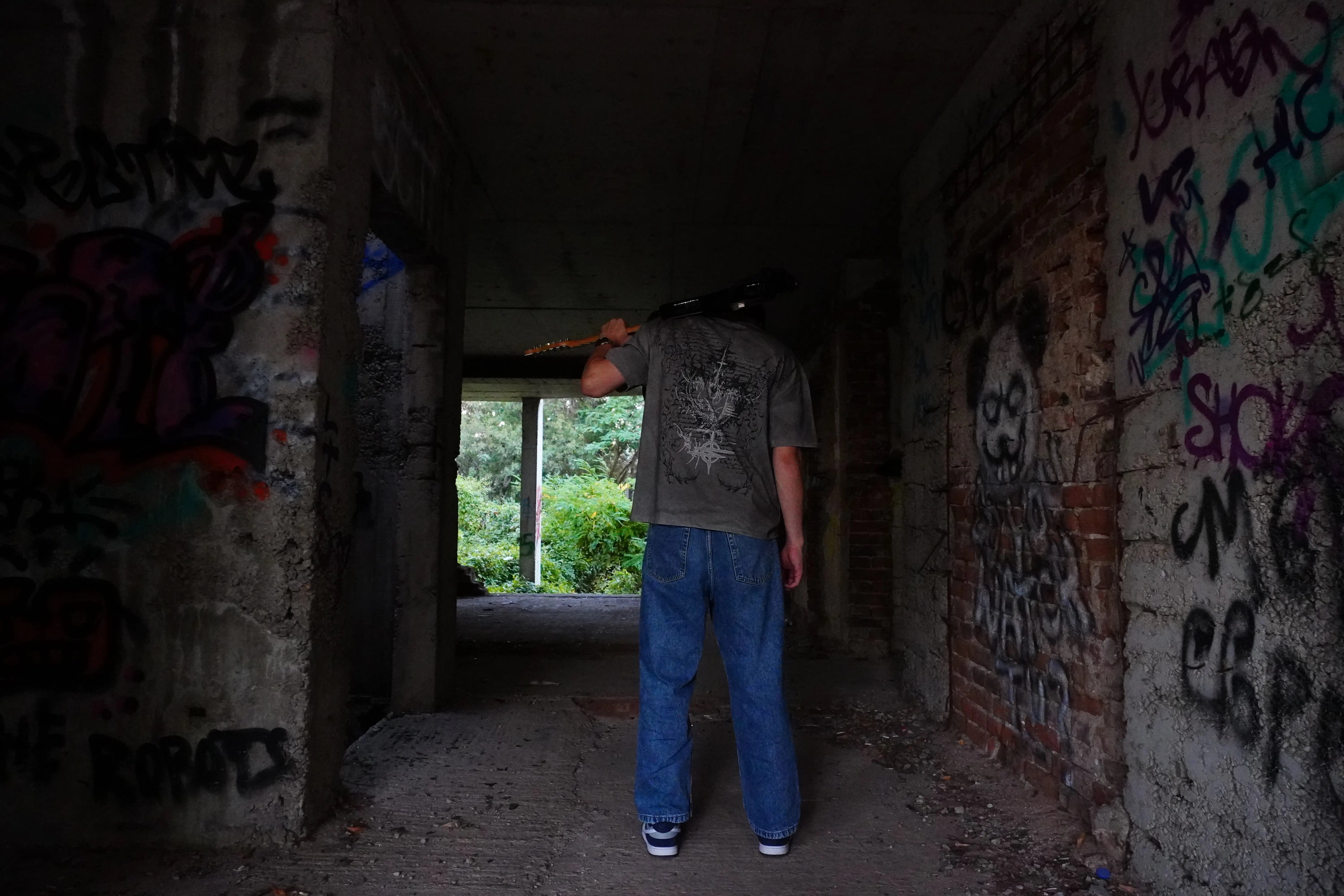 Cathedral Rot Tee Grey